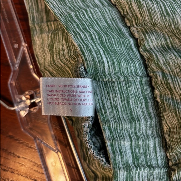 Snoga Athletics heather green midi skirt with leggings modest athletic wear - Picture 4 of 6